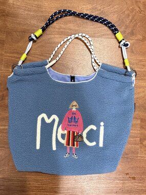 Lady with a tote bag